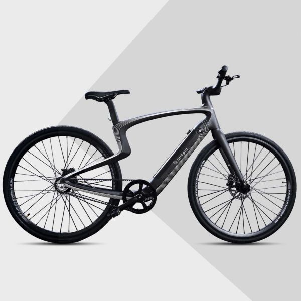 Urtopia Smartes Carbon E-Bike Lyra (schwarz/silberfarben) Gr. L 35Nm Blinker Anti Diebstahl Navi App