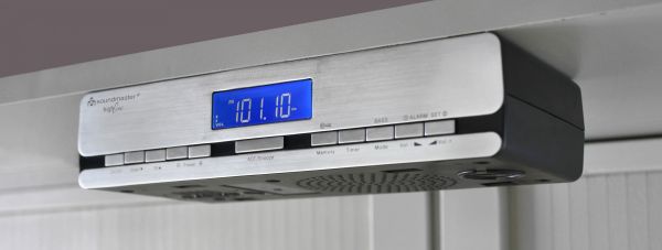 Soundmaster Highline Küchenunterbau-Funkuhrenradio zur Wandmontage oder als Standgerät verwendbar