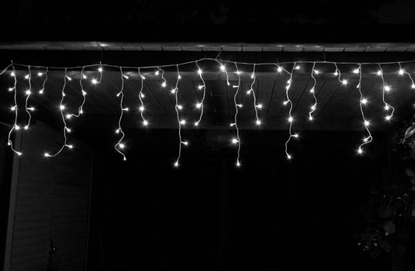 Star-Max LED Eisregen Lichterkette, 240 eisweiße LEDs
