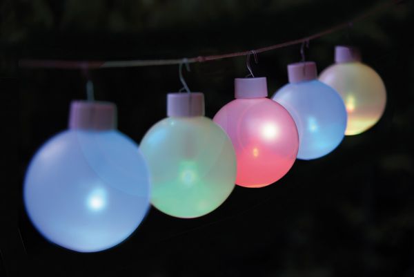 I-Glow LED-Outdoor-Party-Kugel - Einklinker