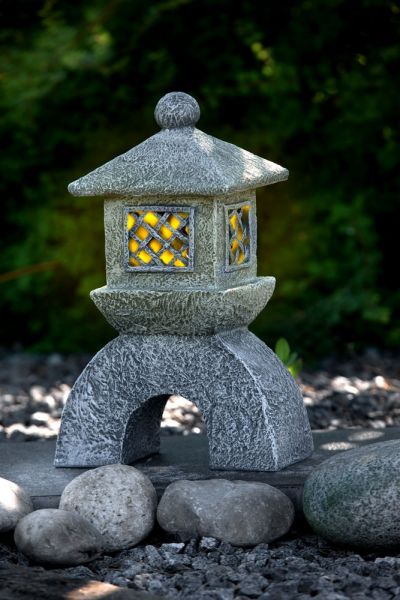 Powertec Garden Japanisches Pagoda Solarlicht